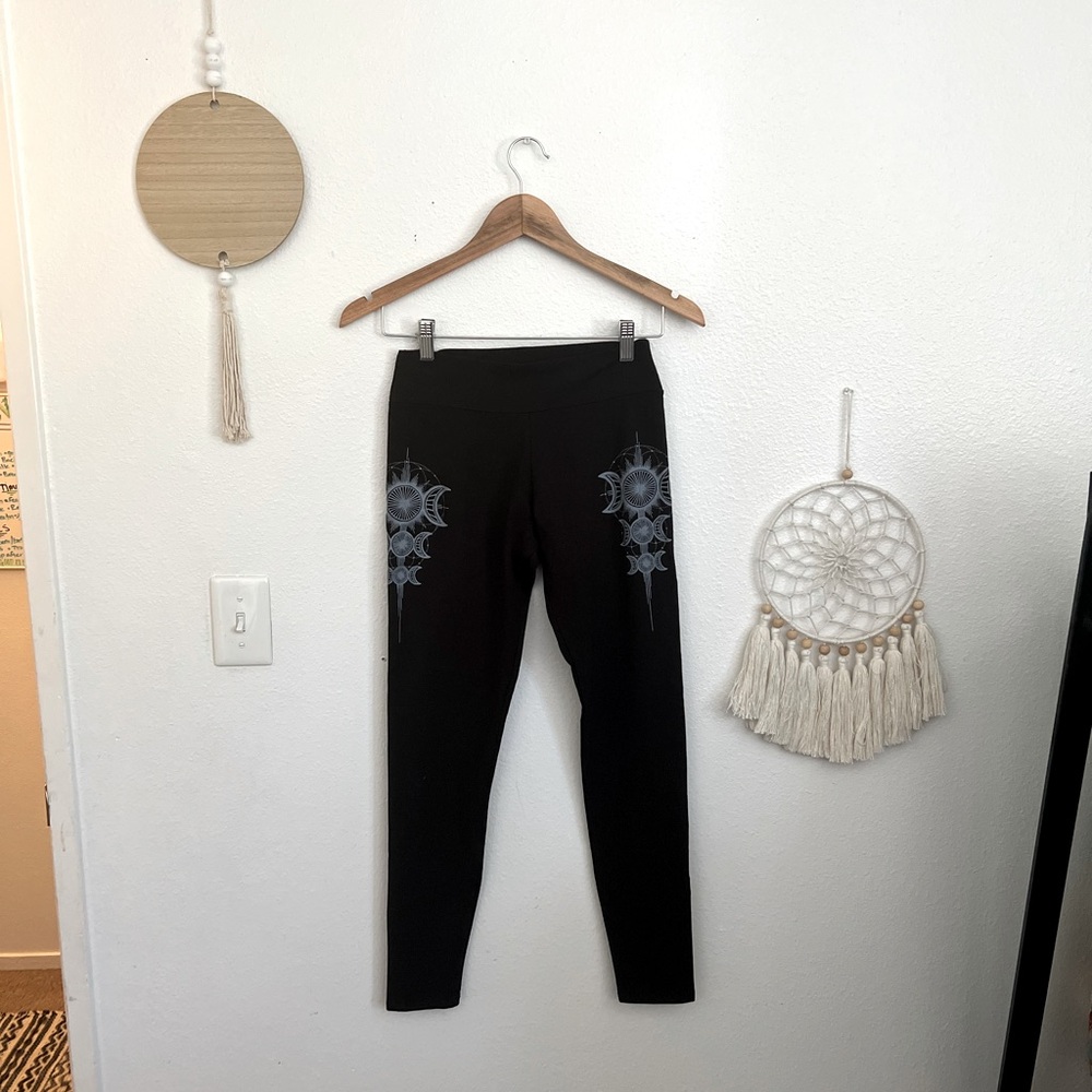 Soul Flower Black Leggings with blue Moon Accent